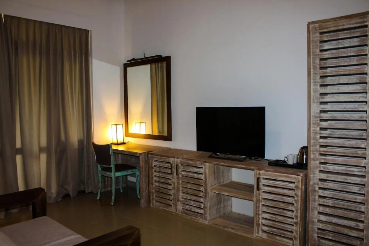 Hotell Aayu Lagoon Negombo